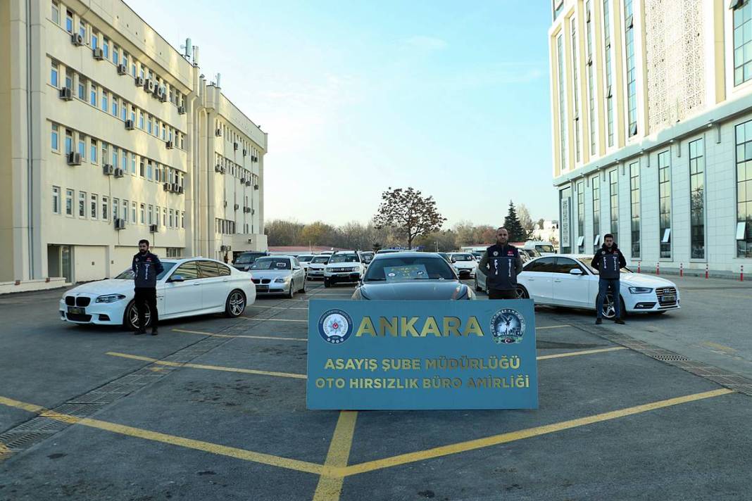 Depremzedelerin otomobilleriyle alçak vurgun! 5 kentte eş zamanlı operasyonda onlarca kişi gözaltına alındı 6